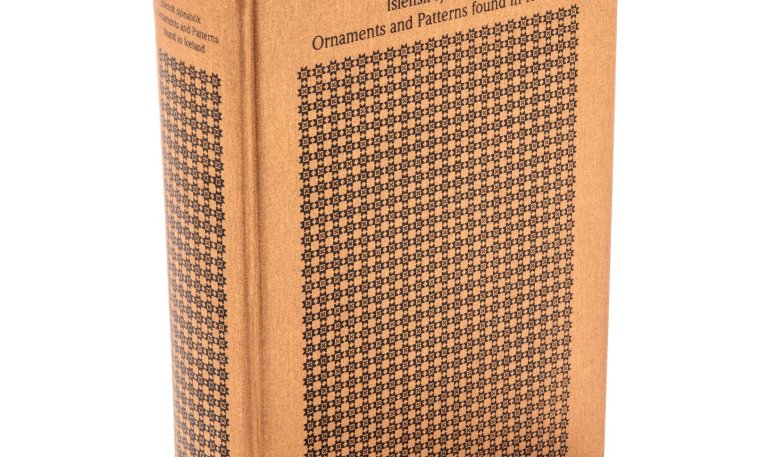 Íslensk Sjónabók á Karolinafund